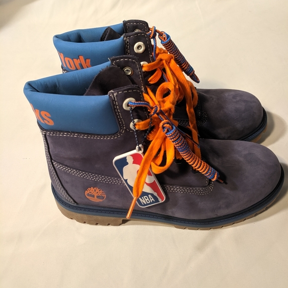 TIMBERLAND NBA NEW YORK KNICKS BOOTS - Picture 1 of 8